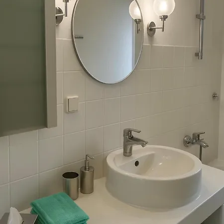 Apartment Designer Zum Relaxen 15 Min Airport Und Parkplatz *